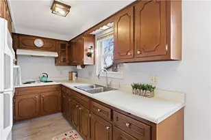 969 4th St, Baden, PA 15005 - Photo 12