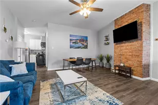 17 Lelia St, Pittsburgh, PA 15211 - Photo 2