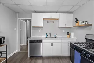 17 Lelia St, Pittsburgh, PA 15211 - Photo 16