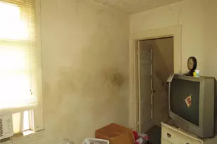 146 Wilker Ave, Aliquippa, PA 15001 - Photo 14