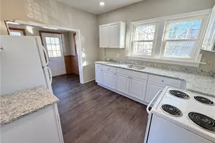 320 Reis St, New Castle, PA 16101 - Photo 8