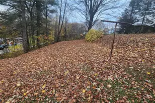 302 E Church St, Clay Township, PA 16061 - Photo 4