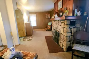 302 E Church St, Clay Township, PA 16061 - Photo 16