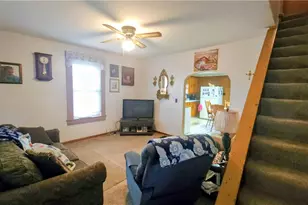 302 E Church St, Clay Township, PA 16061 - Photo 8
