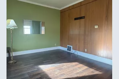 211 S Allen Ave, Donora, PA 15033 - Photo 6