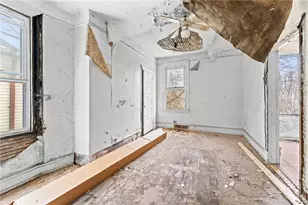 435 E Burgess St, Pittsburgh, PA 15214 - Photo 4