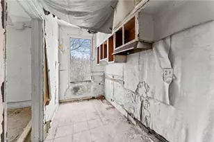 435 E Burgess St, Pittsburgh, PA 15214 - Photo 6