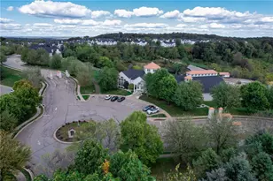 219 Adams Pointe, Adams Township, PA 16046 - Photo 8