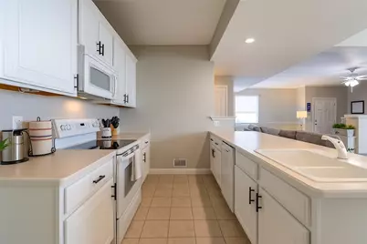 219 Adams Pointe #9, Adams Township, PA 16046 - Photo 16