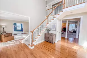 213 Windermere Ct, Peters Township, PA 15317 - Photo 4