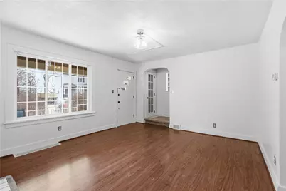 240 Ridgewood Ave, Pittsburgh, PA 15229 - Photo 6
