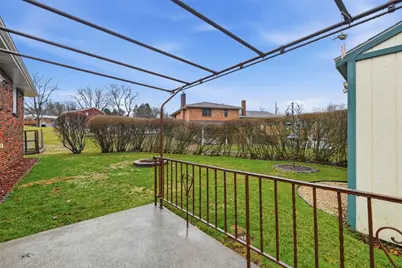 1237 Catalina Dr, Monroeville, PA 15146 - Photo 38