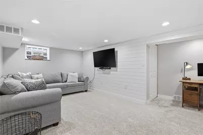 633 Moreland Dr, Pittsburgh, PA 15243 - Photo 24