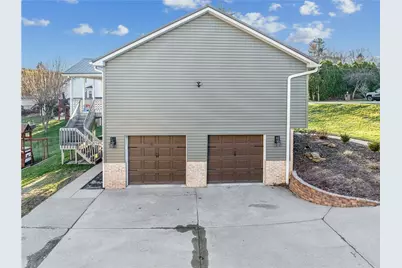 124 Pinebrook Drive, Chippewa Township, PA 15010 - Photo 38