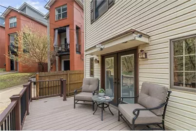 1615 Wicklines Ln, Pittsburgh, PA 15212 - Photo 2