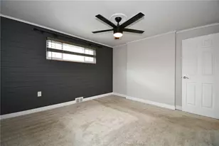 49 Sunrise Dr, Pittsburgh, PA 15236 - Photo 14