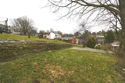 49 Sunrise Dr, Pittsburgh, PA 15236 - Photo 32