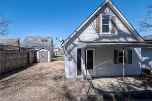 418 Thorn Way, Derry Boro, PA 15627 - Photo 2