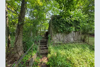 2050 Laketon Rd, Pittsburgh, PA 15221 - Photo 24