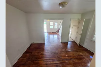 2050 Laketon Rd, Pittsburgh, PA 15221 - Photo 6