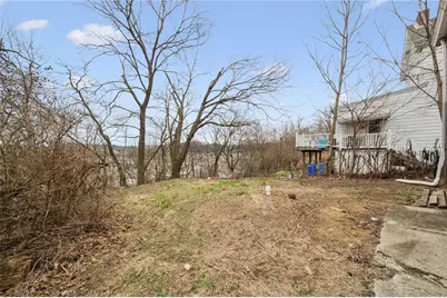 504 Fair Oaks Street, Stowe Township, PA 15136 - Photo 32