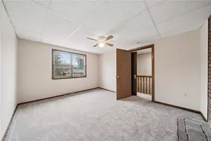 504 Fair Oaks St, Stowe Township, PA 15136 - Photo 24