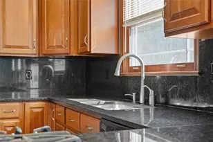 101 Saige Ct, Cranberry Township, PA 16066 - Photo 8