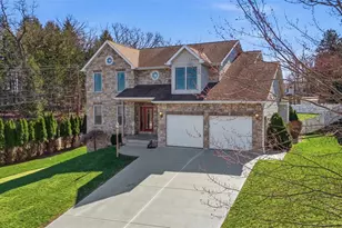 101 Saige Ct, Cranberry Township, PA 16066 - Photo 2