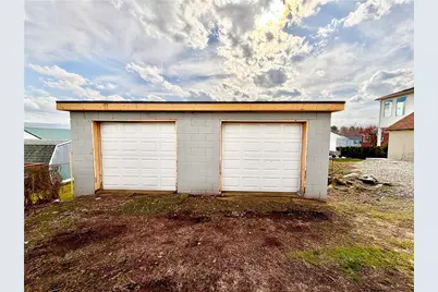 22 Fairview St, North Union Township, PA 15401 - Photo 4