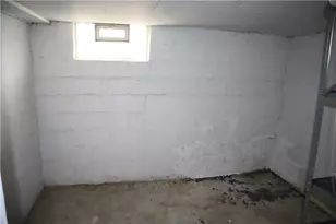 506 Lewis Ave, Jeannette, PA 15644 - Photo 20