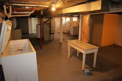 506 Lewis Ave, Jeannette, PA 15644 - Photo 18