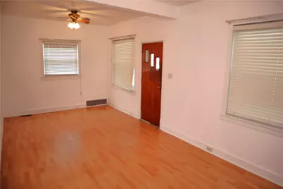 506 Lewis Ave, Jeannette, PA 15644 - Photo 6