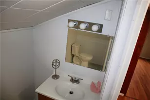 506 Lewis Ave, Jeannette, PA 15644 - Photo 14