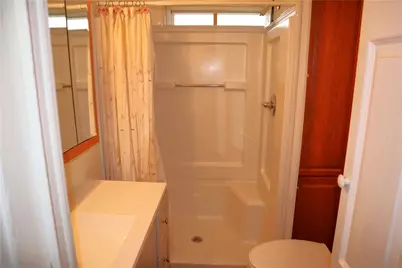 506 Lewis Ave, Jeannette, PA 15644 - Photo 10