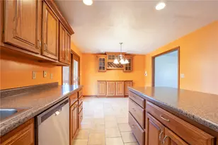 15 Deerfield Dr, Hempfield Township, PA 15601 - Photo 12