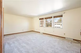 15 Deerfield Dr, Hempfield Township, PA 15601 - Photo 6