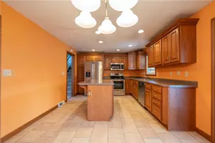 15 Deerfield Dr, Hempfield Township, PA 15601 - Photo 10