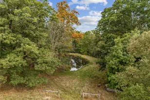 2 Deerfield Ln, White Township, PA 15701 - Photo 4