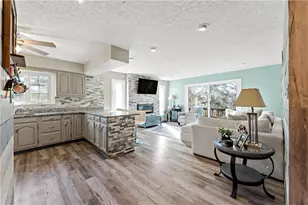 601 Burning Tree Ct, Elizabeth Twp/Boro, PA 15135 - Photo 6