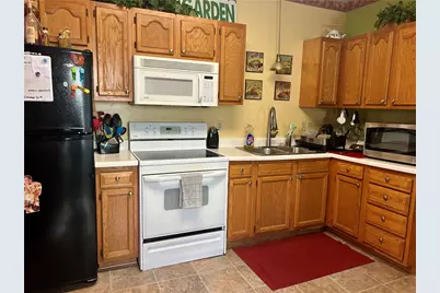 907 Crest Ave, Charleroi Boro, PA 15022 - Photo 2