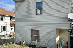 907 Crest Ave, Charleroi Boro, PA 15022 - Photo 16