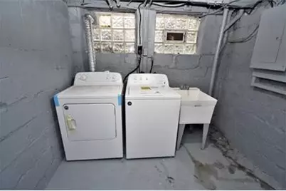 210 Chesterfield Rd, Pittsburgh, PA 15213 - Photo 10