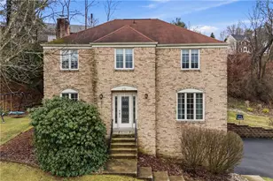 2521 Country Side Ln, Pittsburgh, PA 15090 - Photo 2