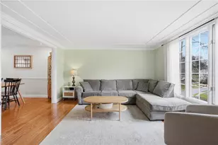 2521 Country Side Ln, Pittsburgh, PA 15090 - Photo 8