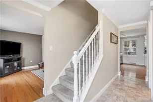 2521 Country Side Ln, Pittsburgh, PA 15090 - Photo 6