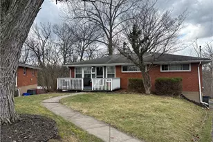 562 Firethorne Dr, Monroeville, PA 15146 - Photo 2