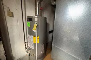 562 Firethorne Dr, Monroeville, PA 15146 - Photo 34