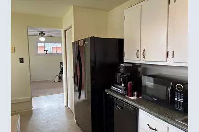 562 Firethorne Dr, Monroeville, PA 15146 - Photo 4