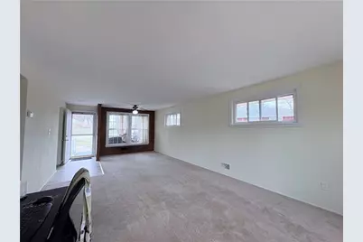 562 Firethorne Dr, Monroeville, PA 15146 - Photo 10