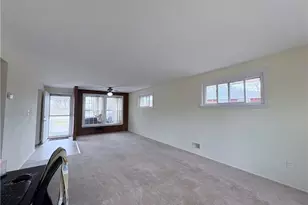 562 Firethorne Dr, Monroeville, PA 15146 - Photo 10